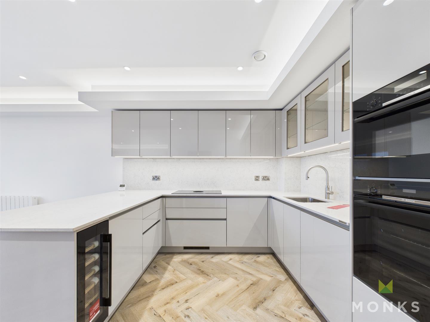 Penthouse 36 Old Coleham Court, Shrewsbury, SY3 7BS For Sale